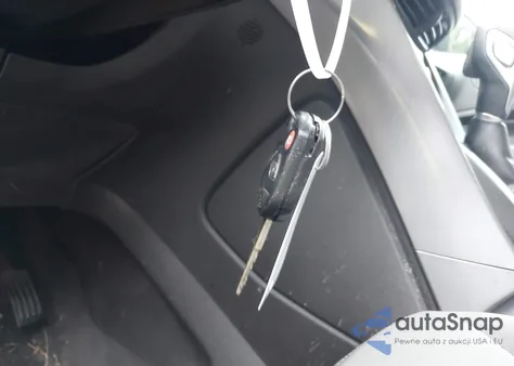 2013 Ford Escape Se z USA, uszkodzony, nr VIN 1FMCU9GXXDUD87580